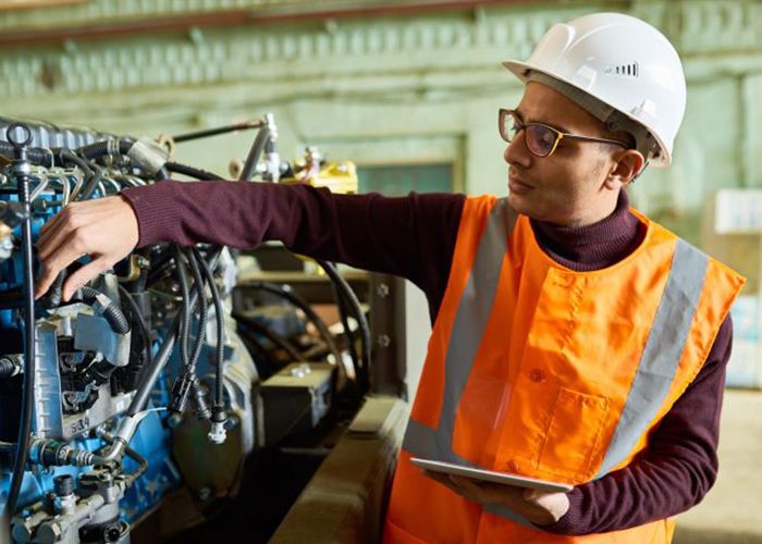 بازدید اعضای کمیسیون از اهواز بازدید اعضای کمیسیون از اهواز